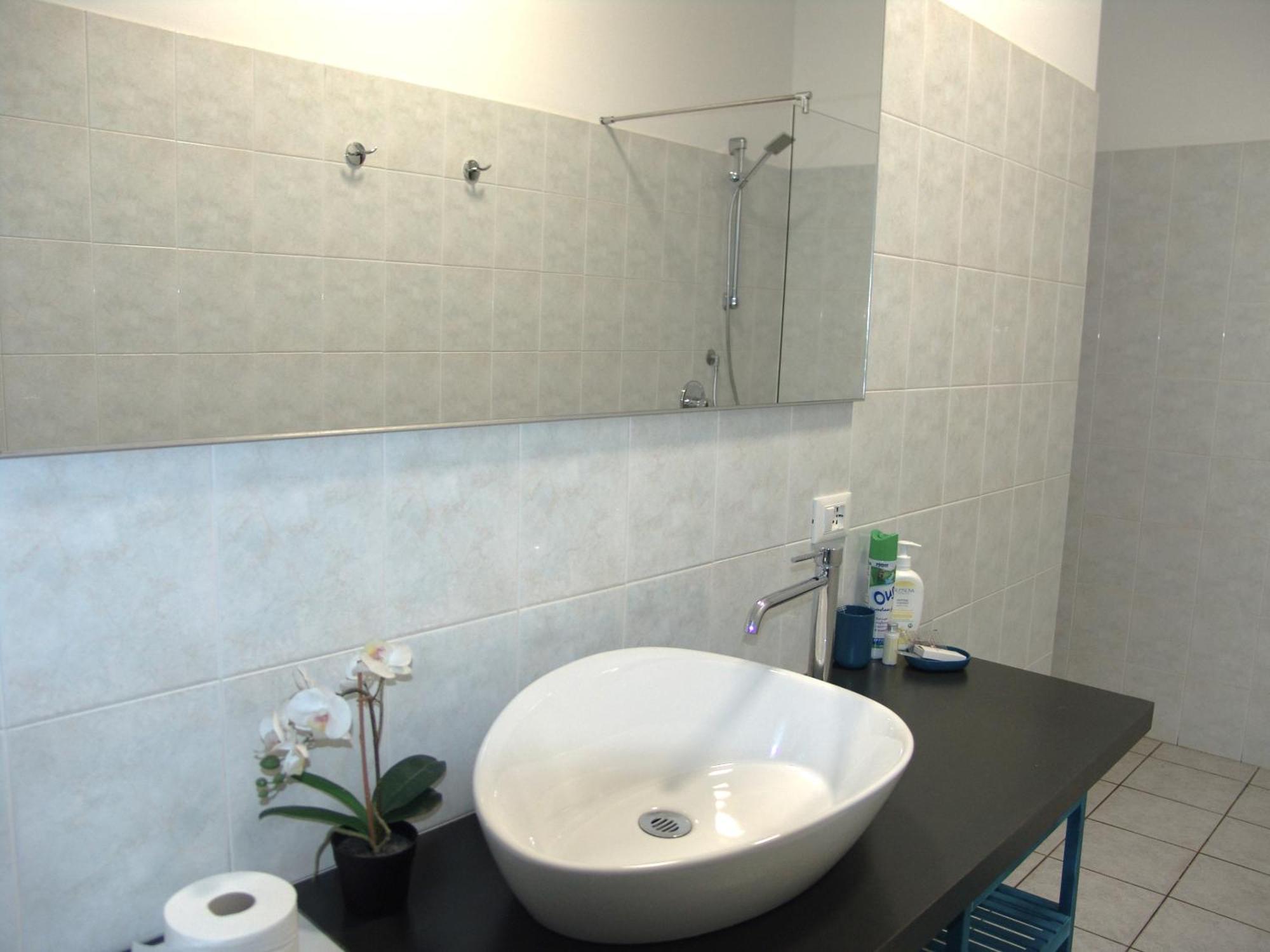 Modern Apartment Luci & Stelle Near Lake Como Nibionno ภายนอก รูปภาพ